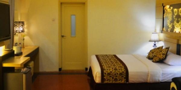 Srikandi Guesthouse Malang Zimmer foto